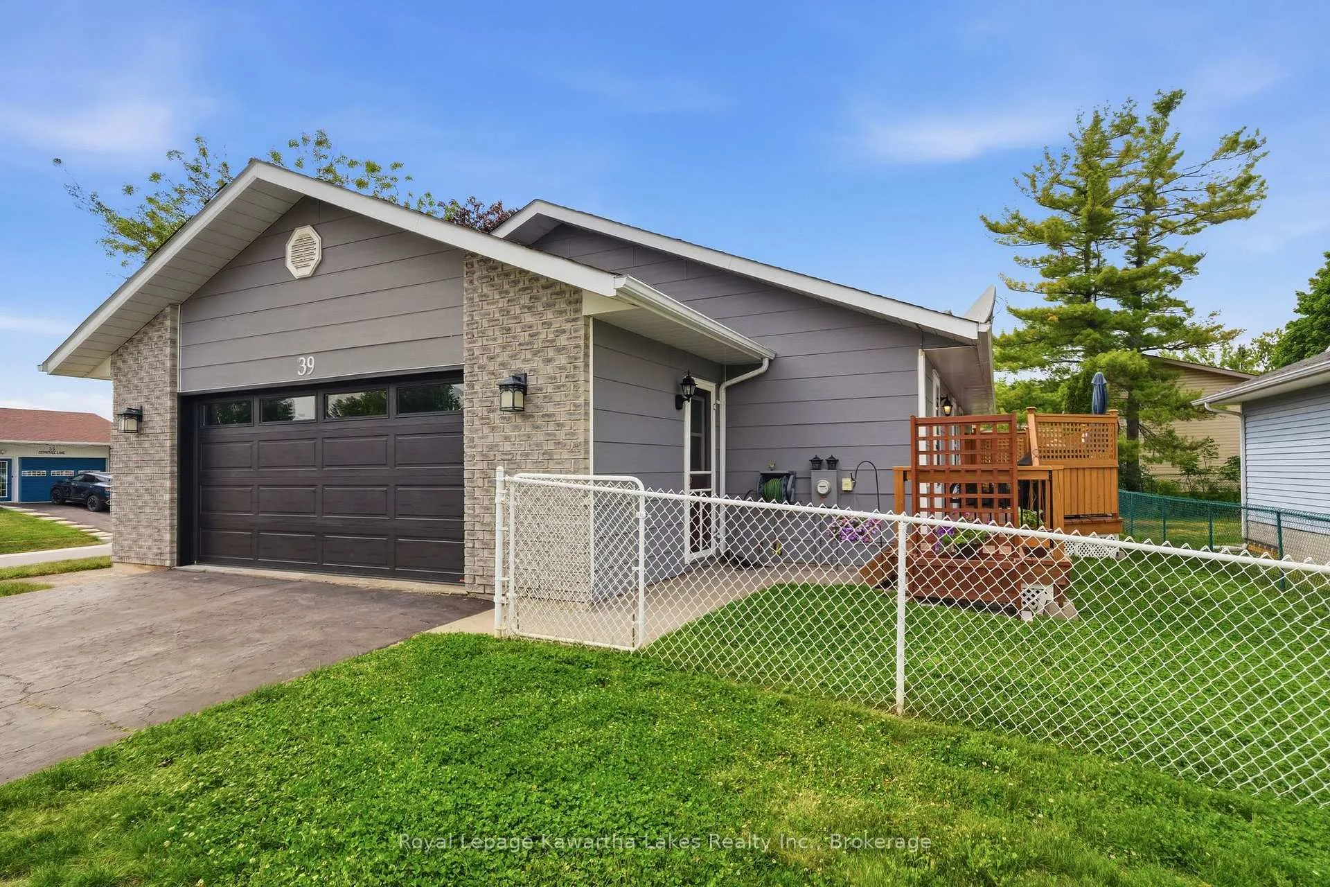 Photo 44 of 39 Cedartree Lane, Kawartha Lakes, Bobcaygeon — HOMEH