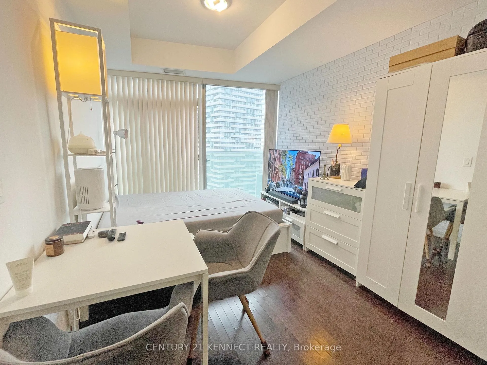 Photo 3 of Unit 4802, 14 York Street, Toronto, Waterfront Communities — HOMEH