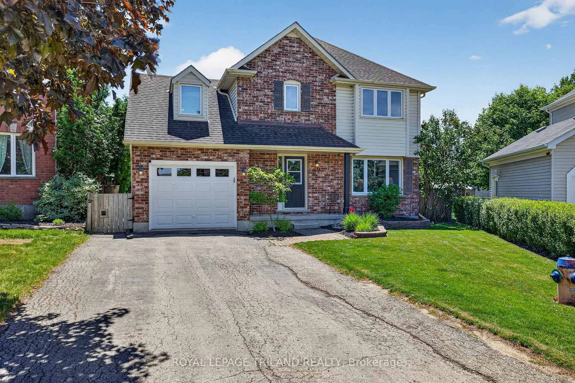 Photo 1 of 39 Hitch Crescent, St. Thomas — HOMEH