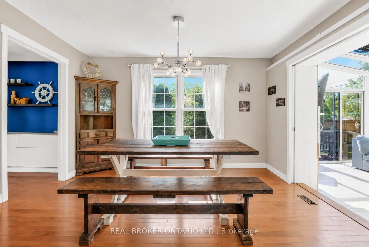 Photo 7 of 104 Moon Drive, Barrie, Ardagh — HOMEH