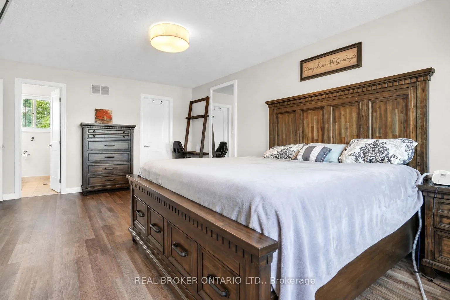 Photo 22 of 104 Moon Drive, Barrie, Ardagh — HOMEH