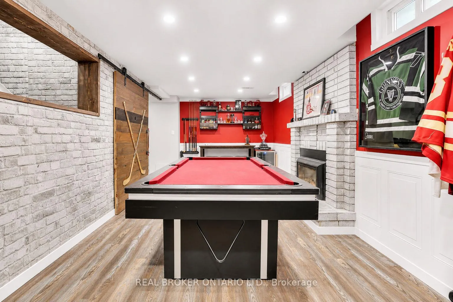 Photo 28 of 104 Moon Drive, Barrie, Ardagh — HOMEH