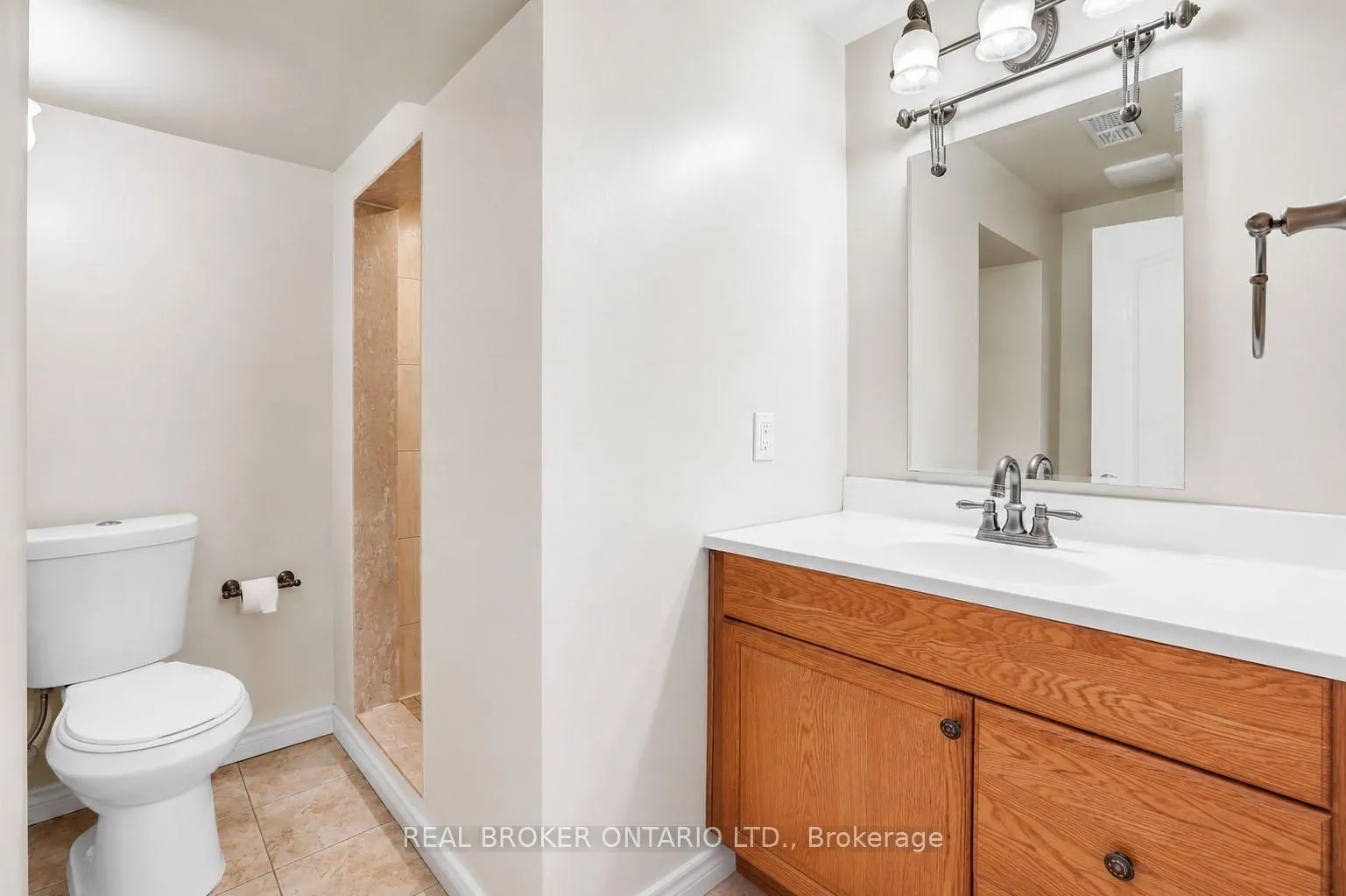 Photo 35 of 104 Moon Drive, Barrie, Ardagh — HOMEH