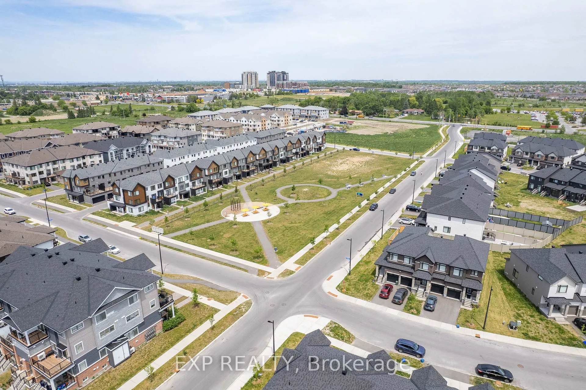 Photo 36 of 51 Robusta Lane, Ottawa, Barrhaven - Heritage Park — HOMEH