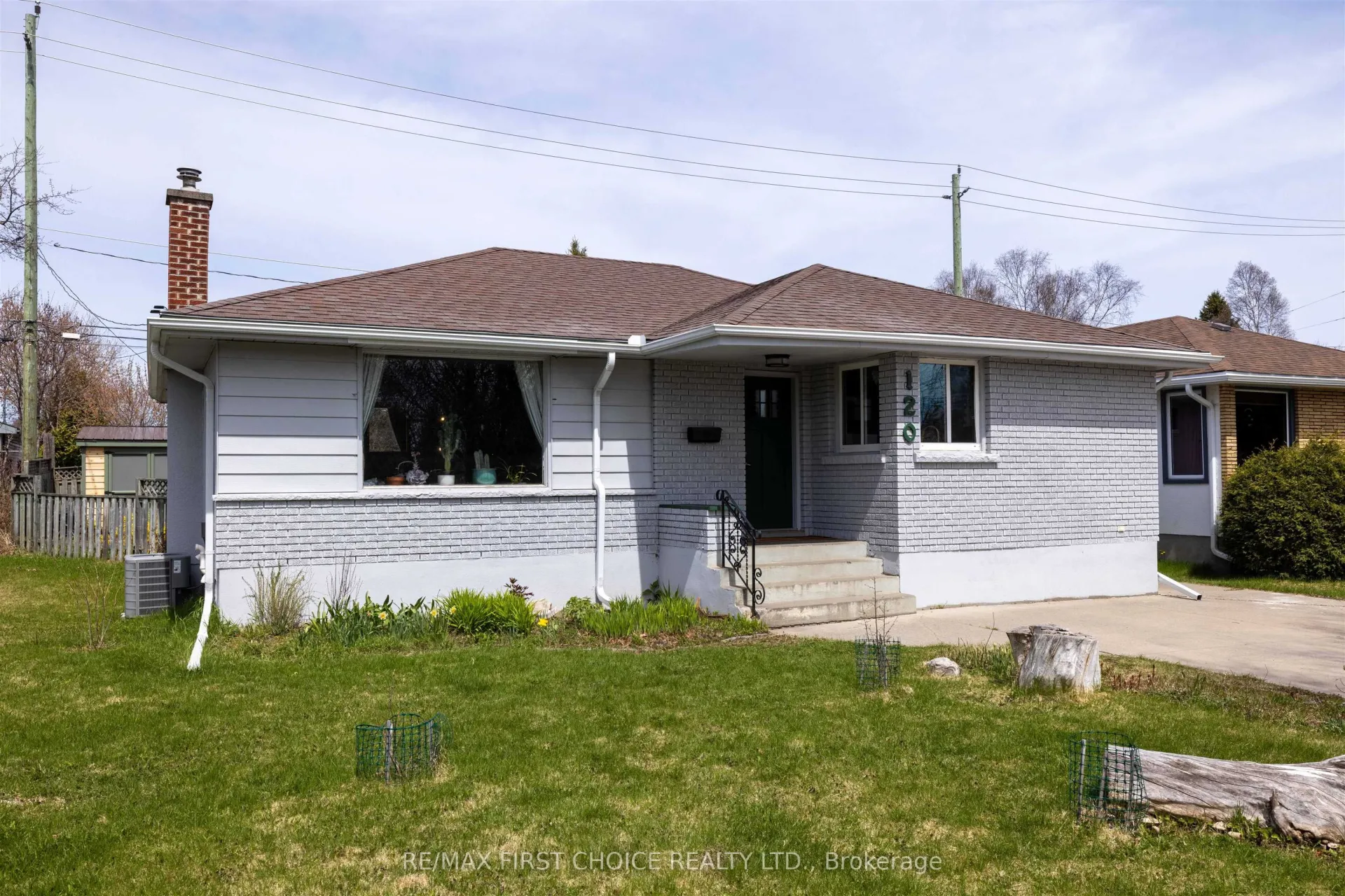 Photo 1 of 120 Robinson Drive, Thunder Bay, Grandview — HOMEH