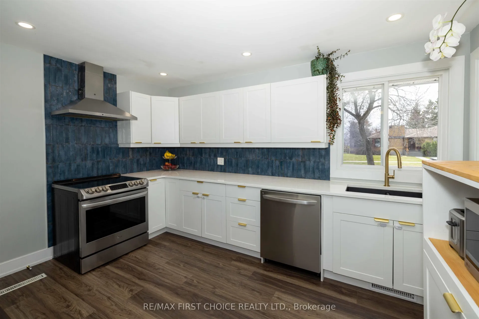 Photo 12 of 120 Robinson Drive, Thunder Bay, Grandview — HOMEH