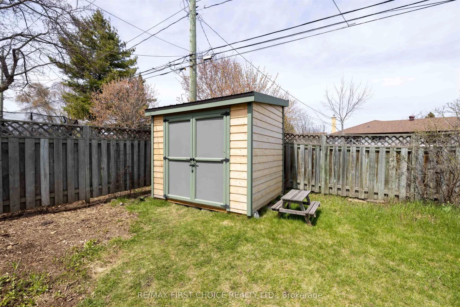 Photo 40 of 120 Robinson Drive, Thunder Bay, Grandview — HOMEH