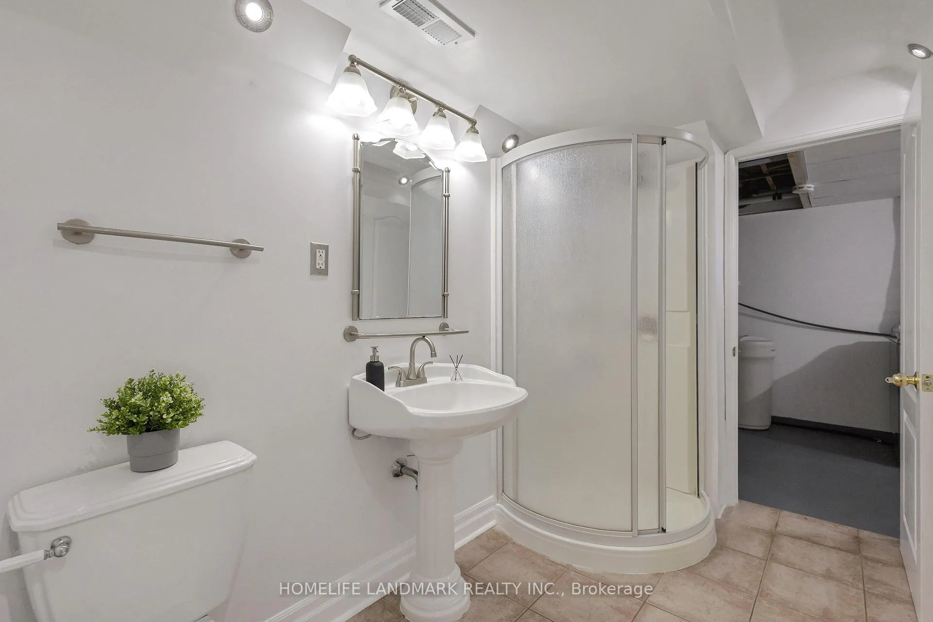 Photo 22 of 72 Pinemeadow Crescent, Waterloo, Westvale — HOMEH