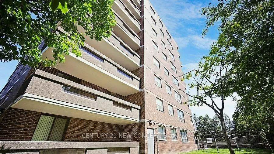 Photo 3 of Unit 101, 7451 Yonge Street, Markham, Thornhill — HOMEH