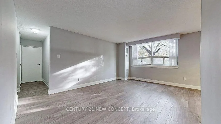 Photo 20 of Unit 101, 7451 Yonge Street, Markham, Thornhill — HOMEH