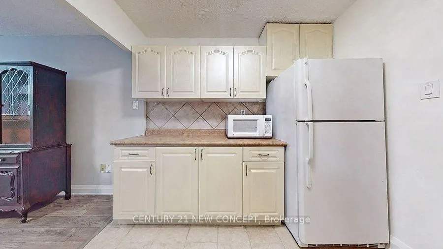 Photo 26 of Unit 101, 7451 Yonge Street, Markham, Thornhill — HOMEH