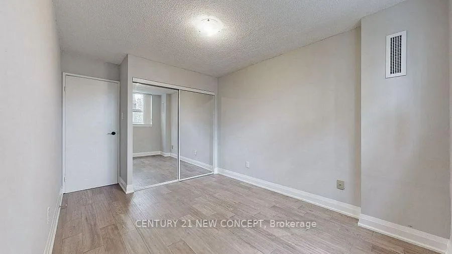 Photo 36 of Unit 101, 7451 Yonge Street, Markham, Thornhill — HOMEH