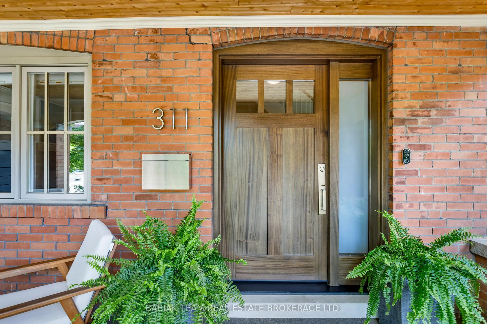 Photo 3 of 311 Armadale Avenue, Toronto, Runnymede-Bloor West Village — HOMEH