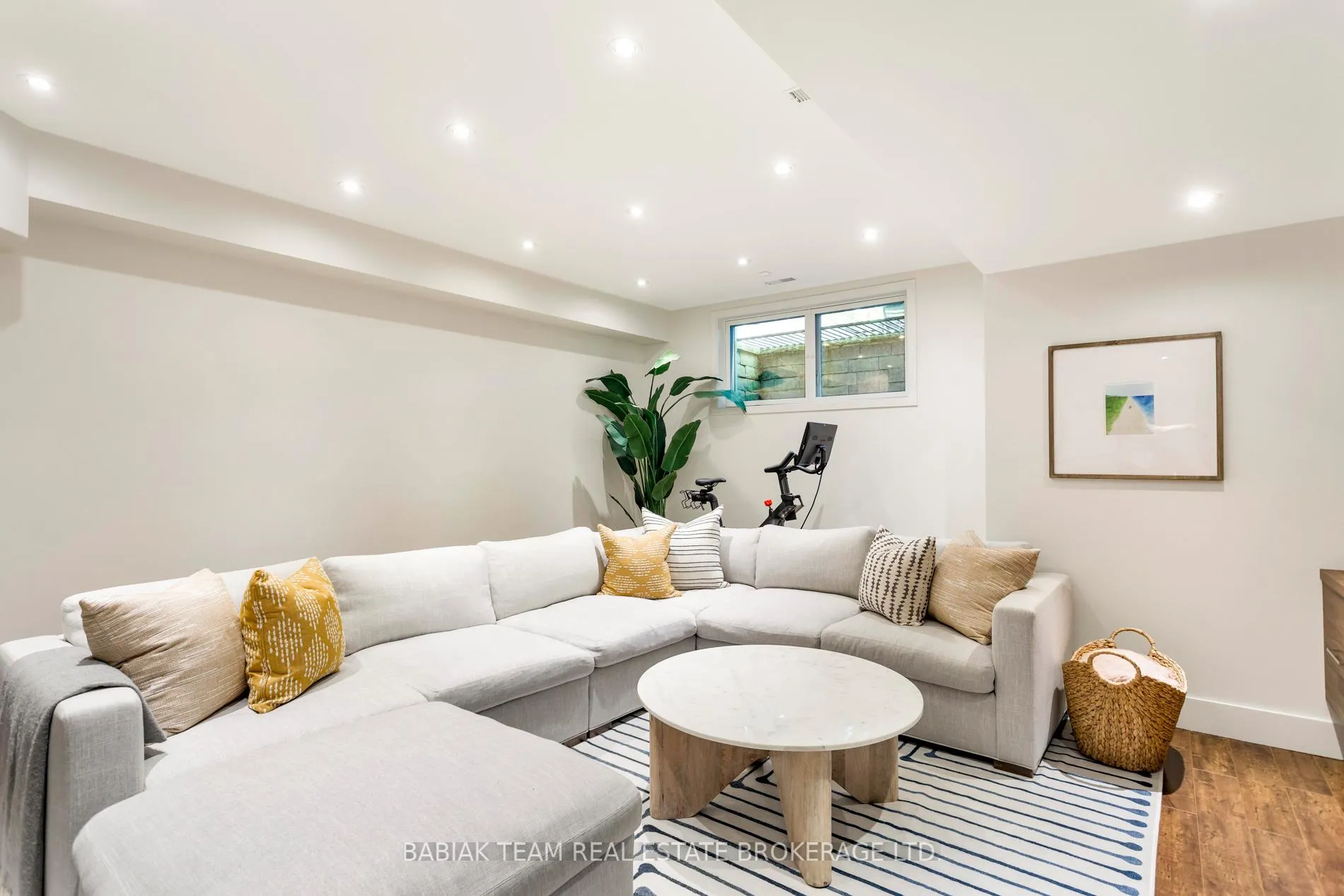 Photo 41 of 311 Armadale Avenue, Toronto, Runnymede-Bloor West Village — HOMEH