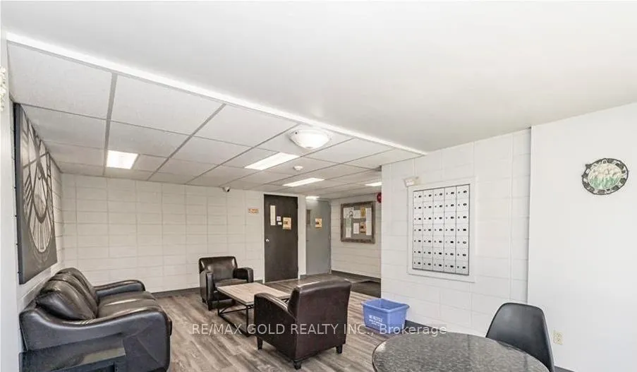 Photo 3 of Unit 111, 30 Hickory Street, Waterloo, Beechwood/University — HOMEH