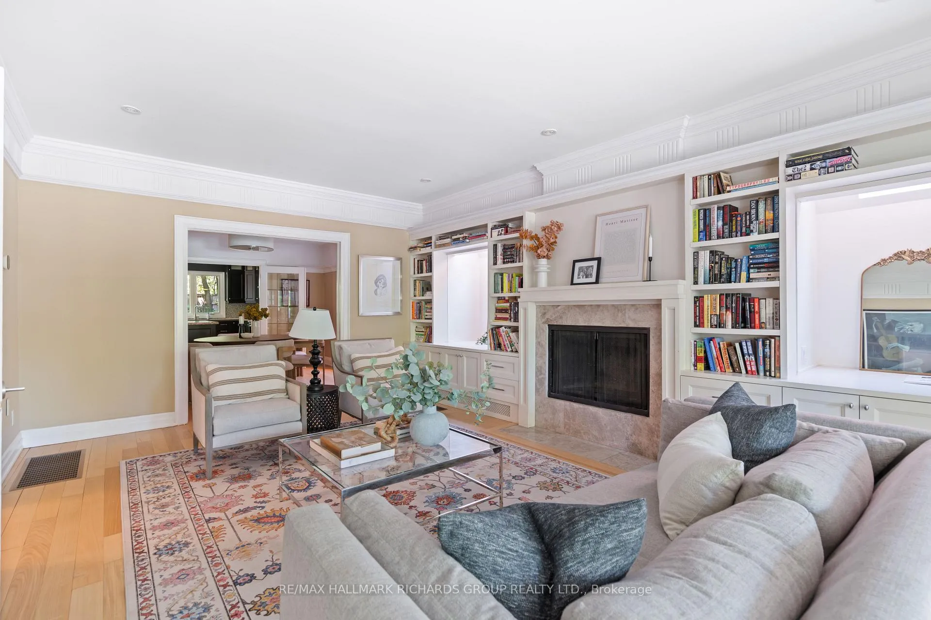 Photo 5 of 10 Springbank Avenue, Scarborough, Birchcliffe-Cliffside — HOMEH