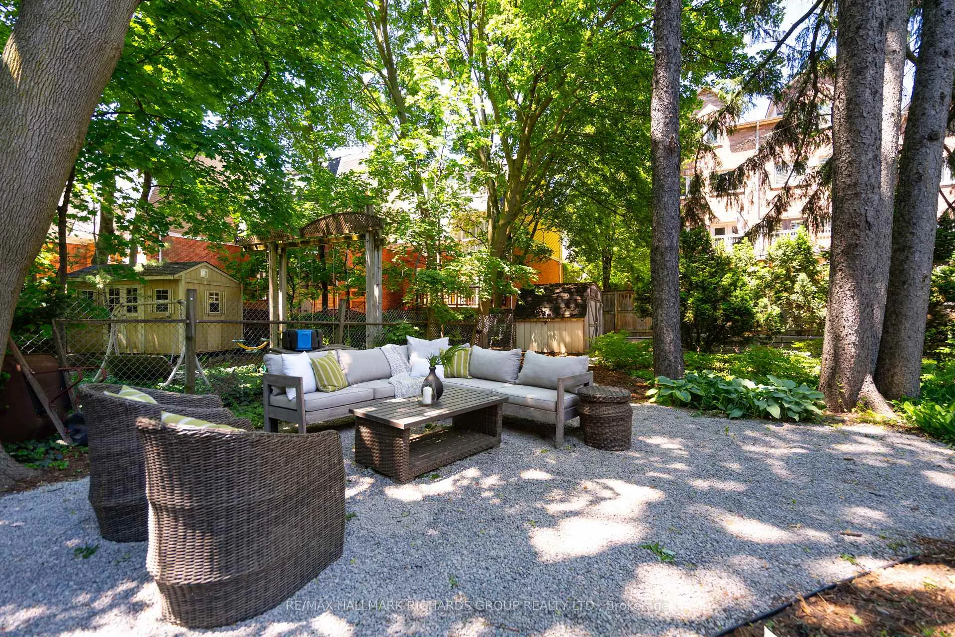 Photo 29 of 10 Springbank Avenue, Scarborough, Birchcliffe-Cliffside — HOMEH
