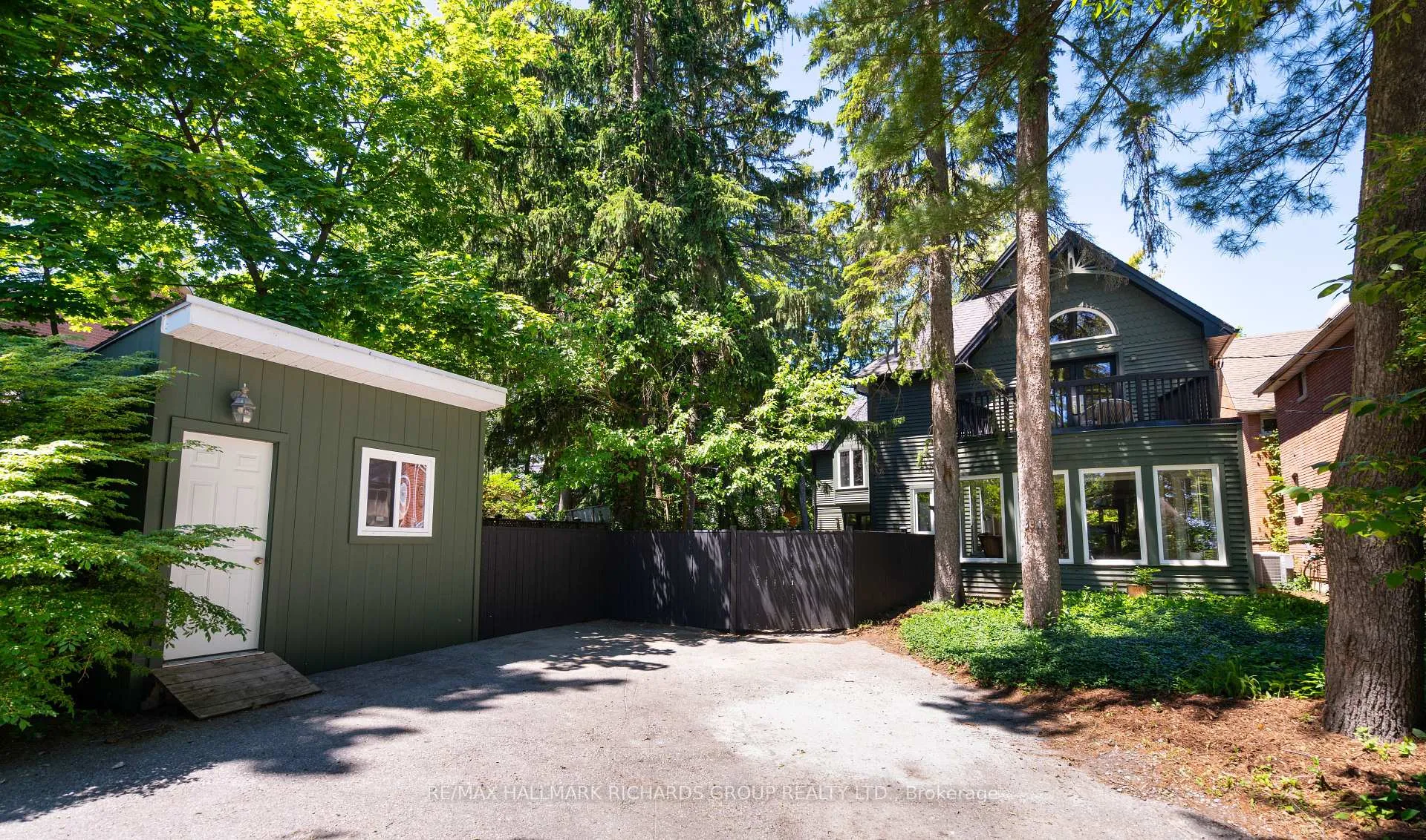 Photo 32 of 10 Springbank Avenue, Scarborough, Birchcliffe-Cliffside — HOMEH