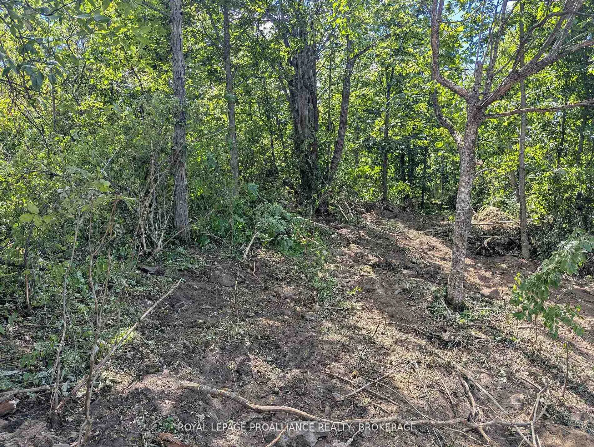 Photo 3 of 2621 4th Concession Road, Kingston, City North of 401 — HOMEH