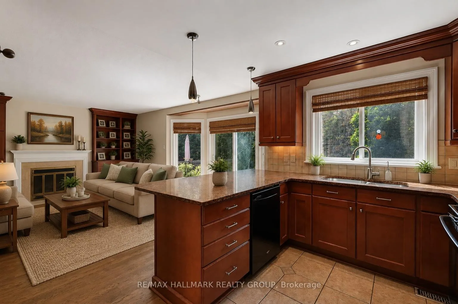 Photo 15 of 1426 Progress Place, Ottawa, Pineview — HOMEH