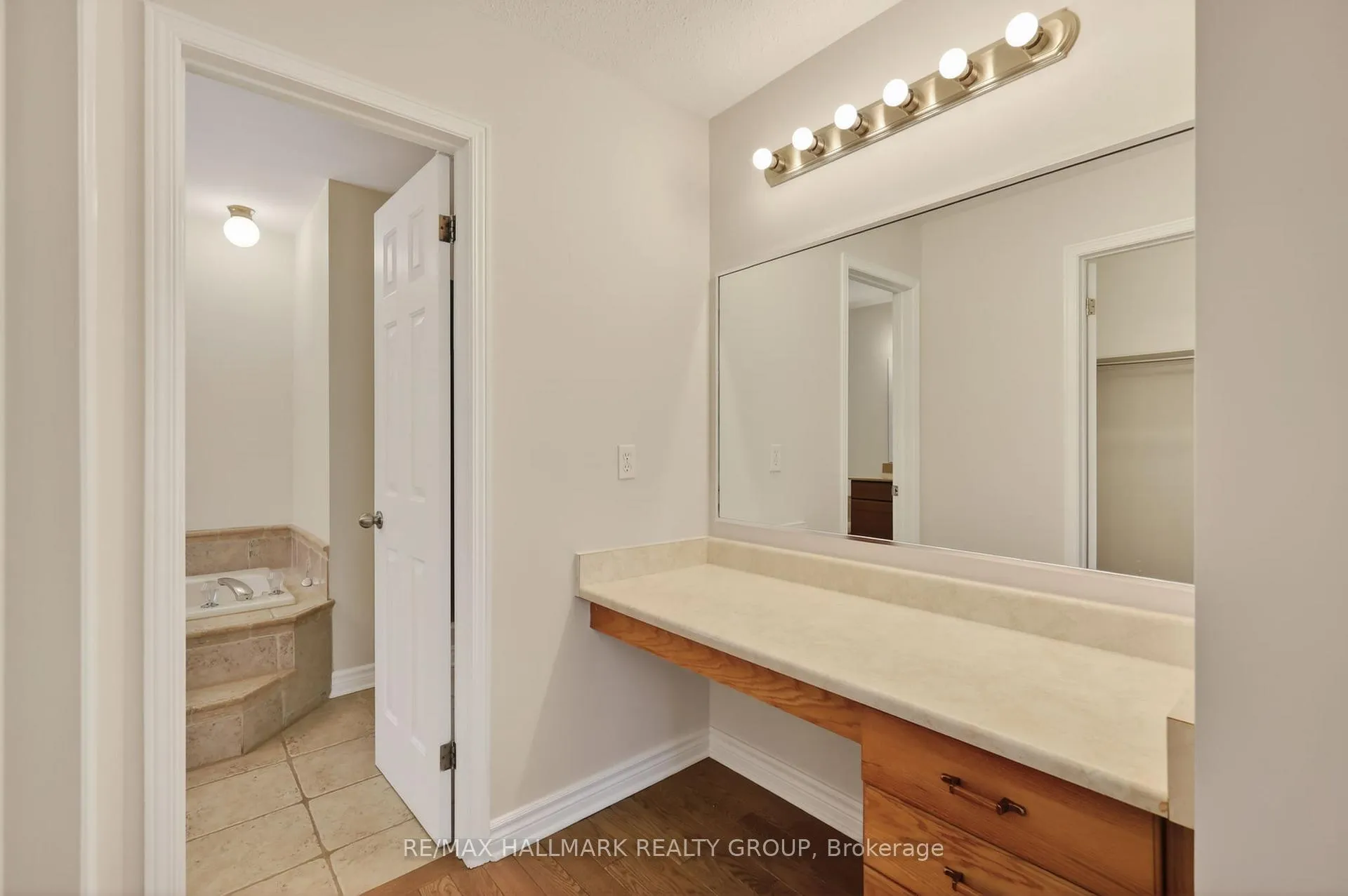 Photo 27 of 1426 Progress Place, Ottawa, Pineview — HOMEH