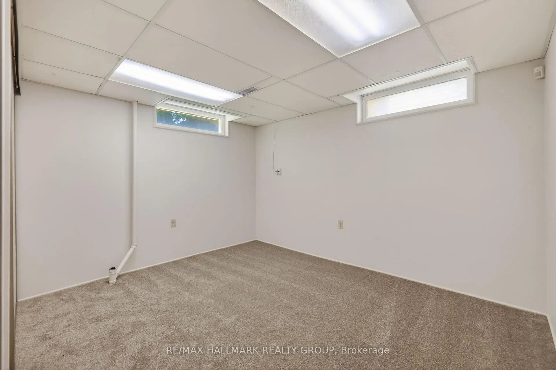 Photo 40 of 1426 Progress Place, Ottawa, Pineview — HOMEH