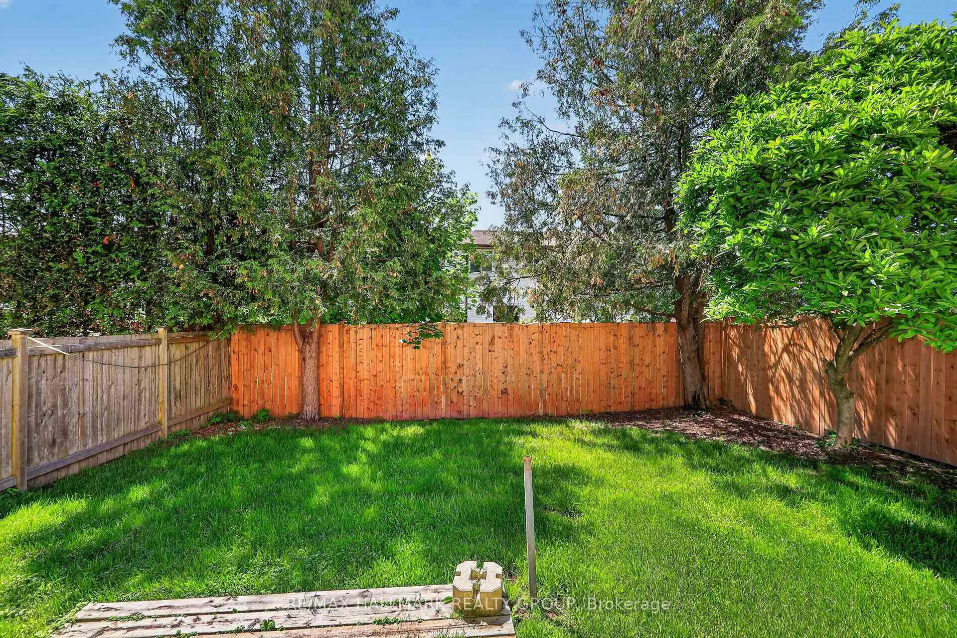 Photo 45 of 1426 Progress Place, Ottawa, Pineview — HOMEH
