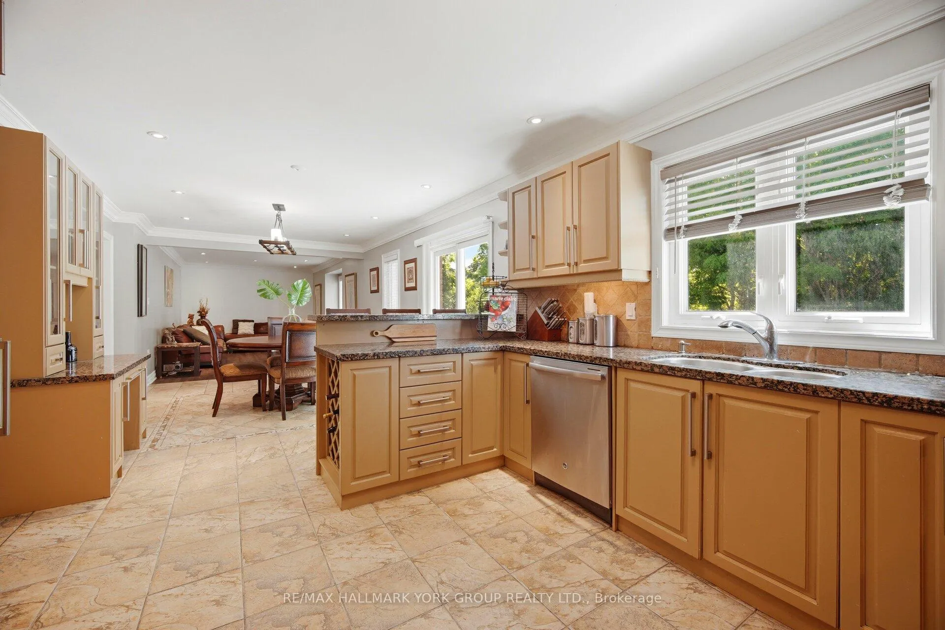 Photo 11 of 7 Andes Court, Brampton, Sandringham-Wellington — HOMEH