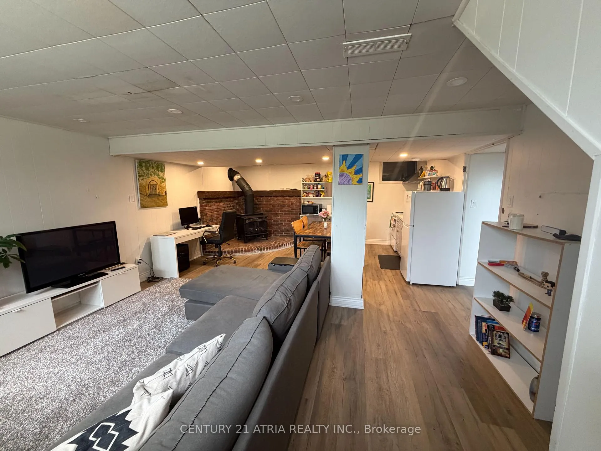 Photo 1 of 10 Iber Court, Aurora, Aurora Village — HOMEH