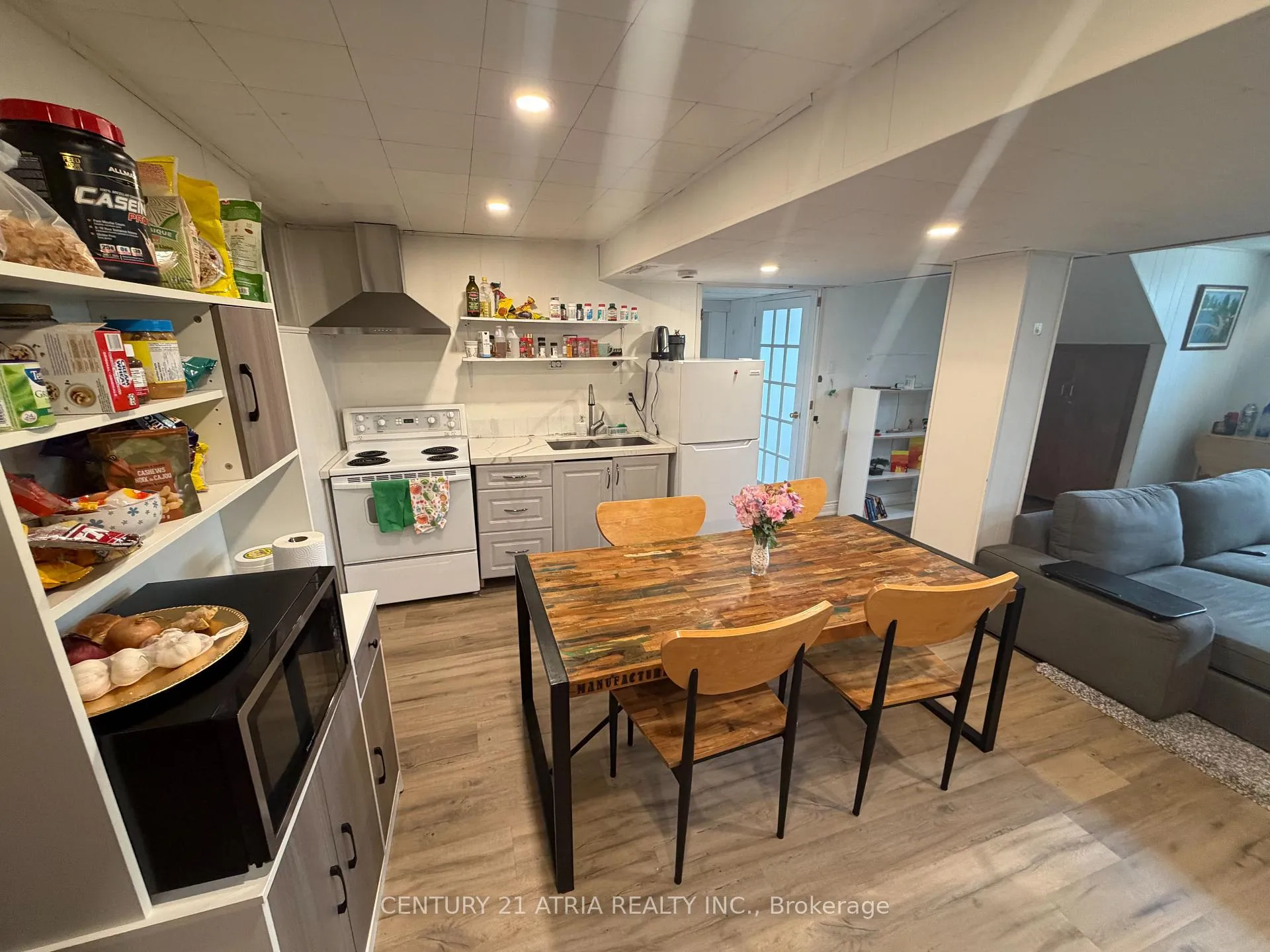 Photo 2 of 10 Iber Court, Aurora, Aurora Village — HOMEH