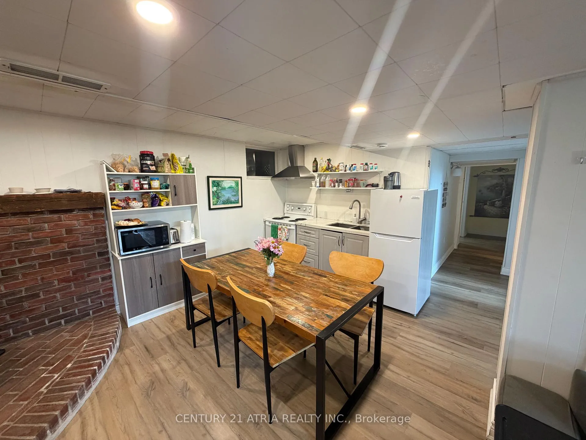 Photo 4 of 10 Iber Court, Aurora, Aurora Village — HOMEH