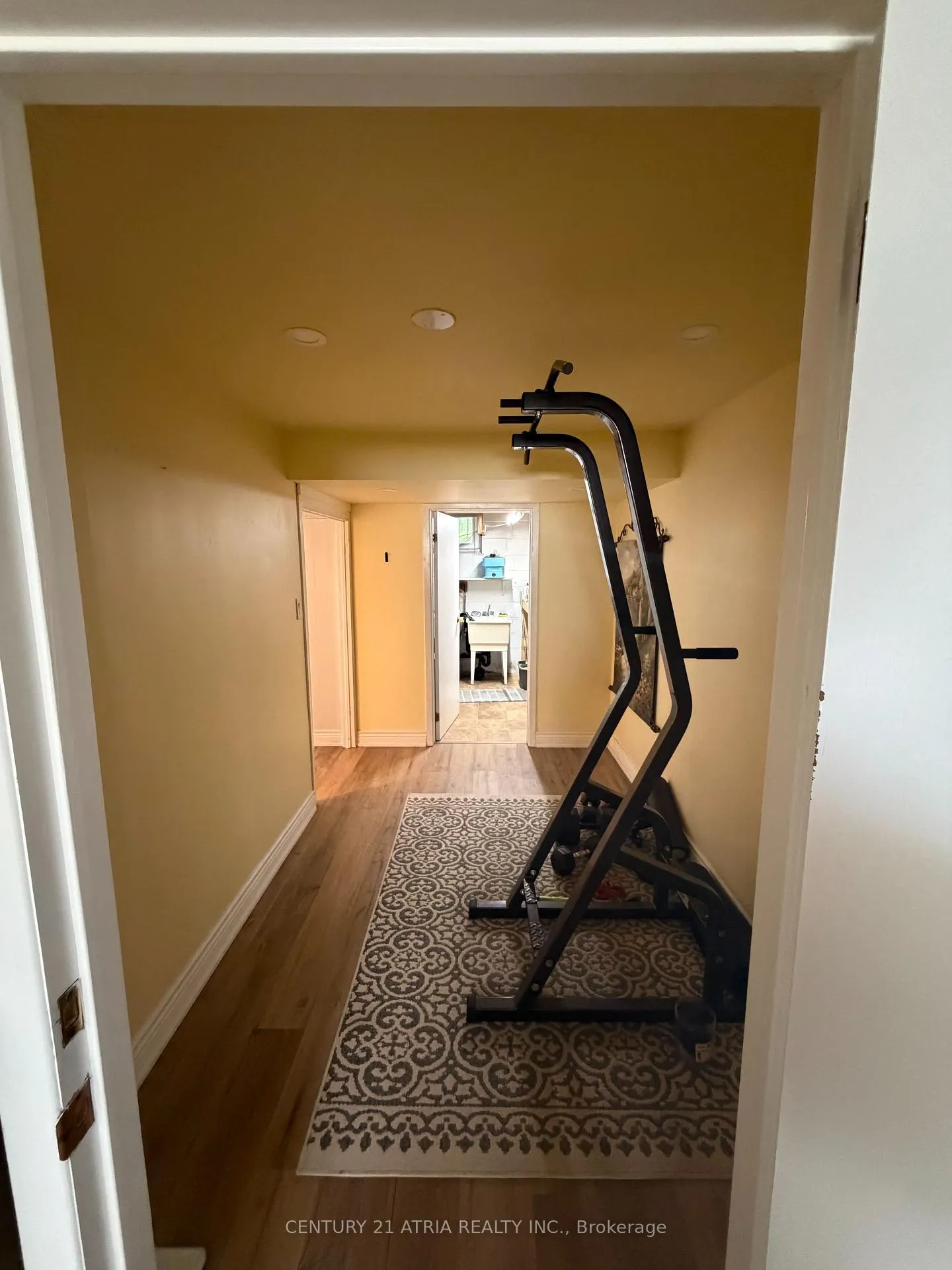 Photo 8 of 10 Iber Court, Aurora, Aurora Village — HOMEH