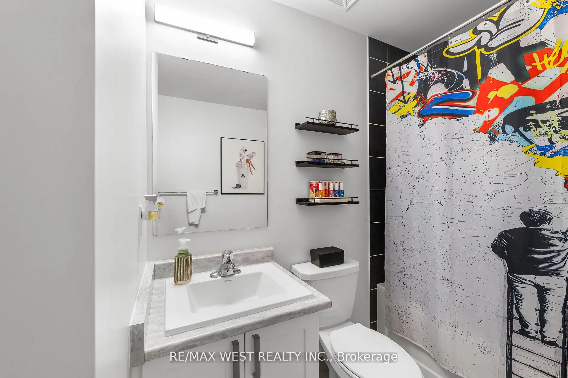 Photo 14 of 1062 Douglas McCurdy Common, Mississauga, Lakeview — HOMEH