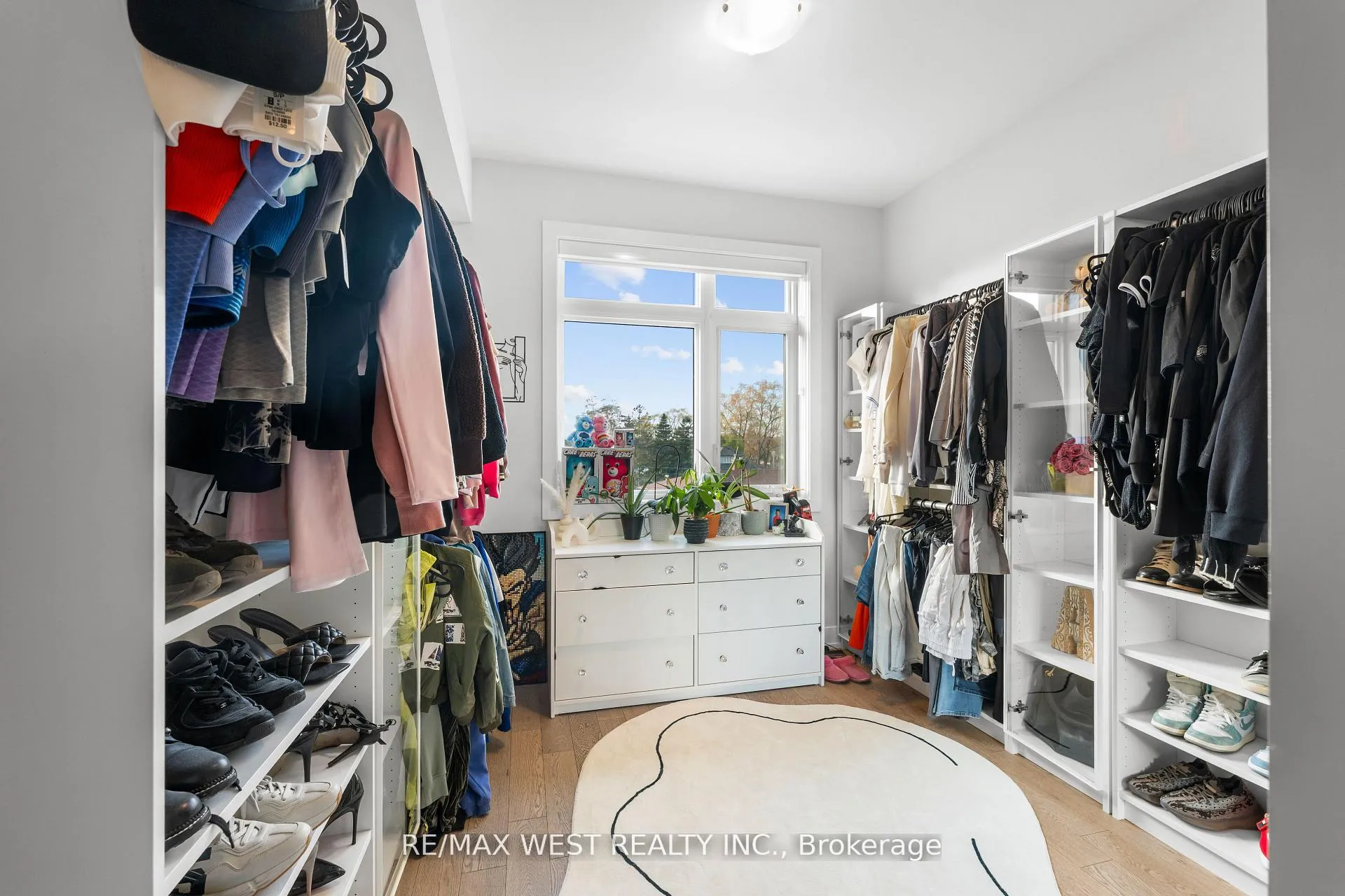 Photo 16 of 1062 Douglas McCurdy Common, Mississauga, Lakeview — HOMEH