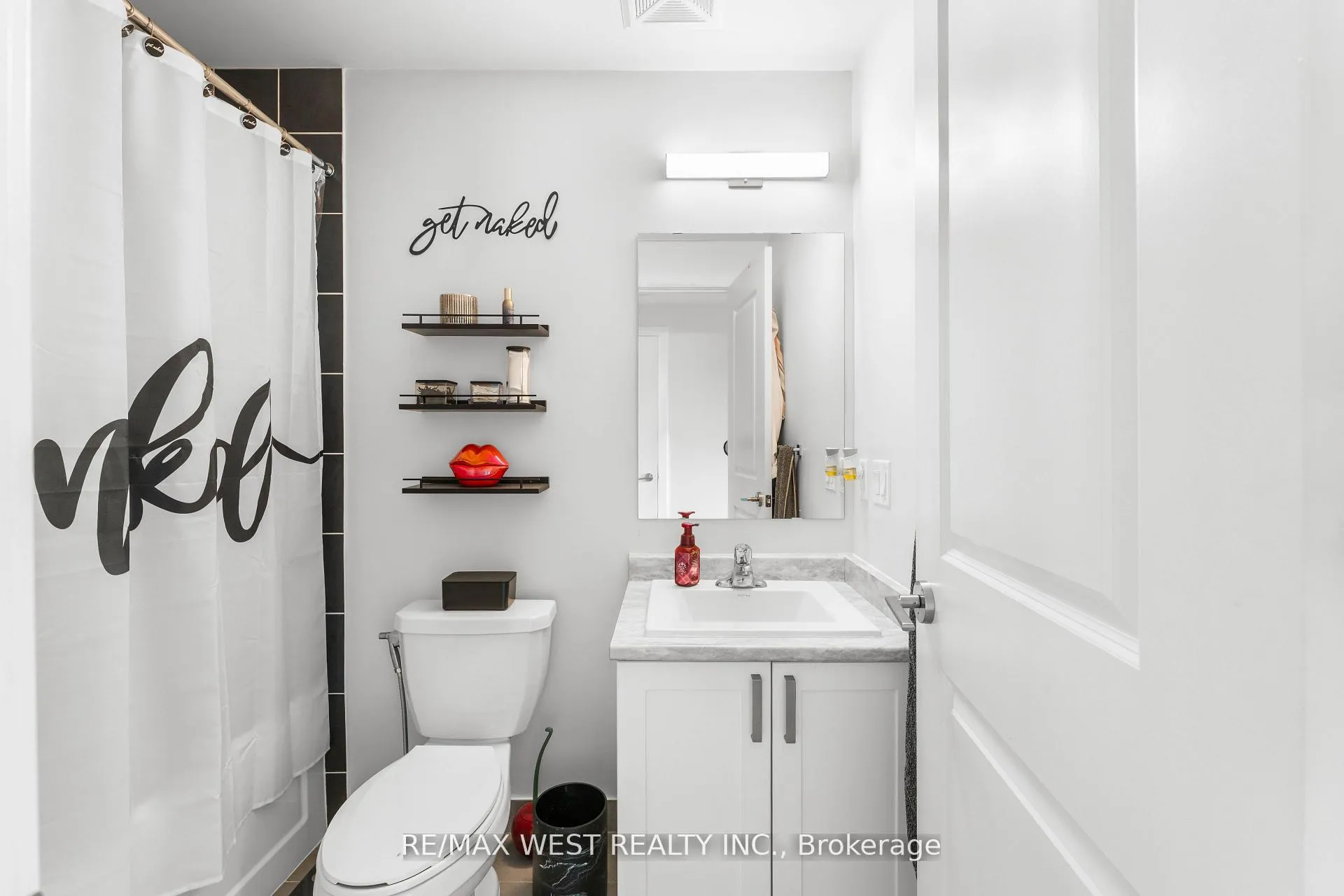 Photo 20 of 1062 Douglas McCurdy Common, Mississauga, Lakeview — HOMEH