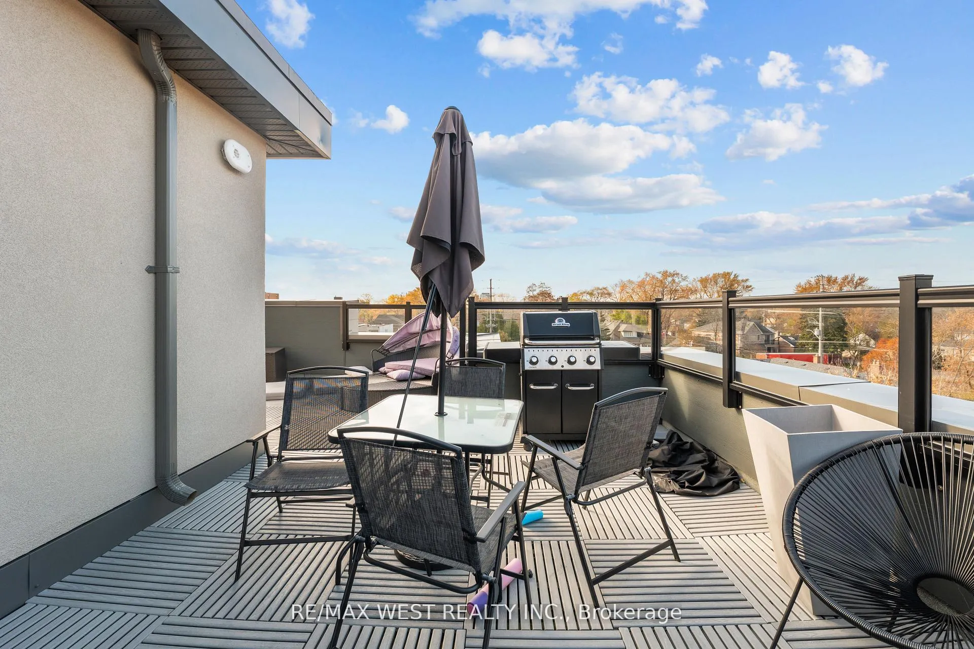 Photo 25 of 1062 Douglas McCurdy Common, Mississauga, Lakeview — HOMEH