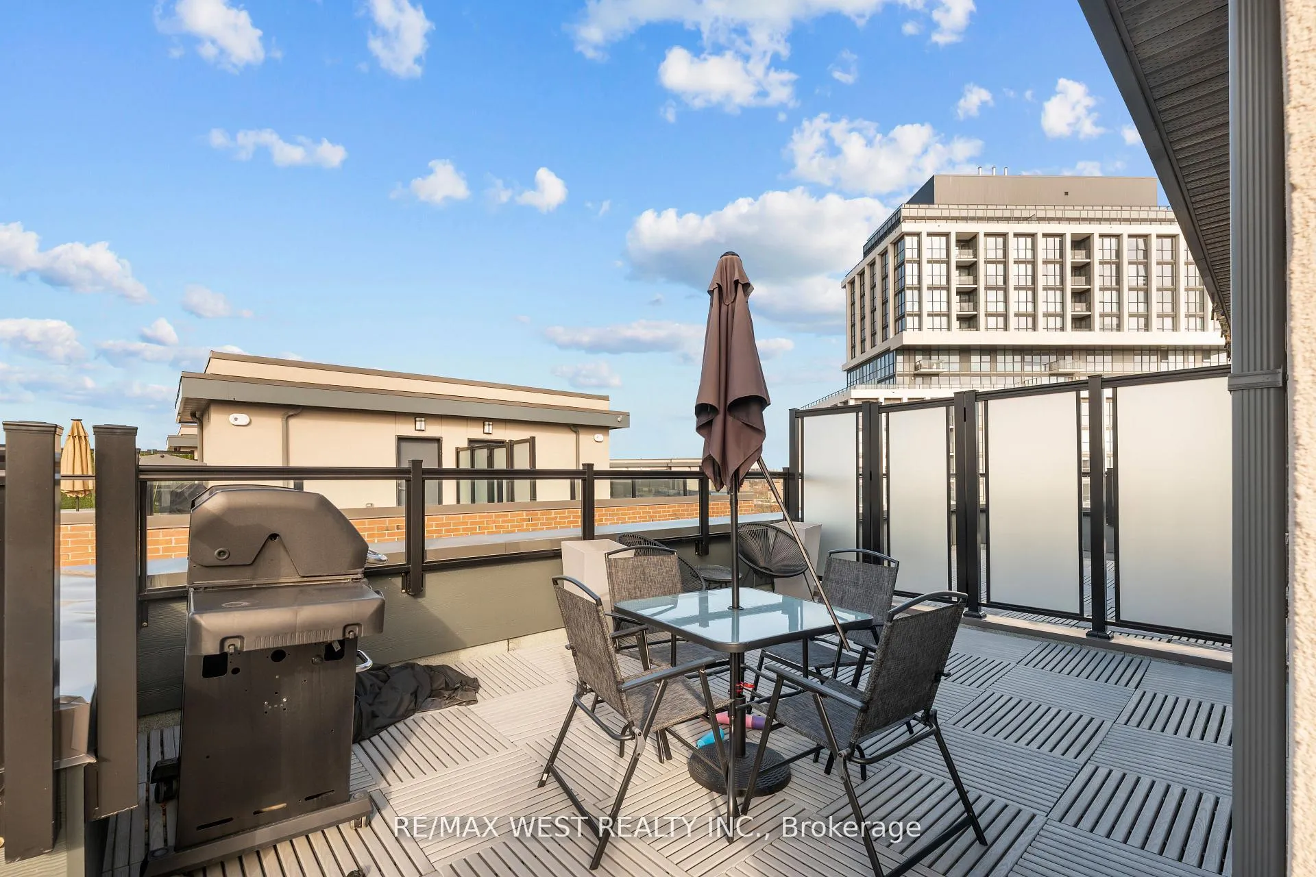 Photo 27 of 1062 Douglas McCurdy Common, Mississauga, Lakeview — HOMEH