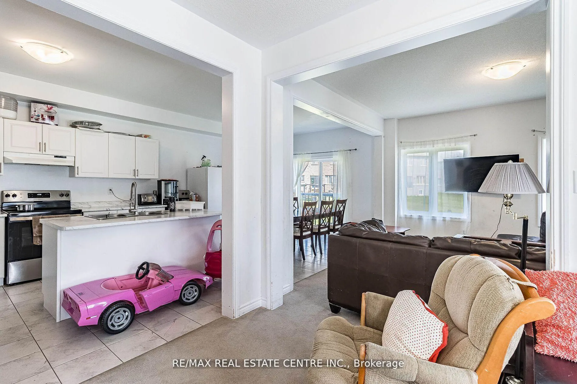 Photo 5 of 206 Werry Avenue, Southgate — HOMEH