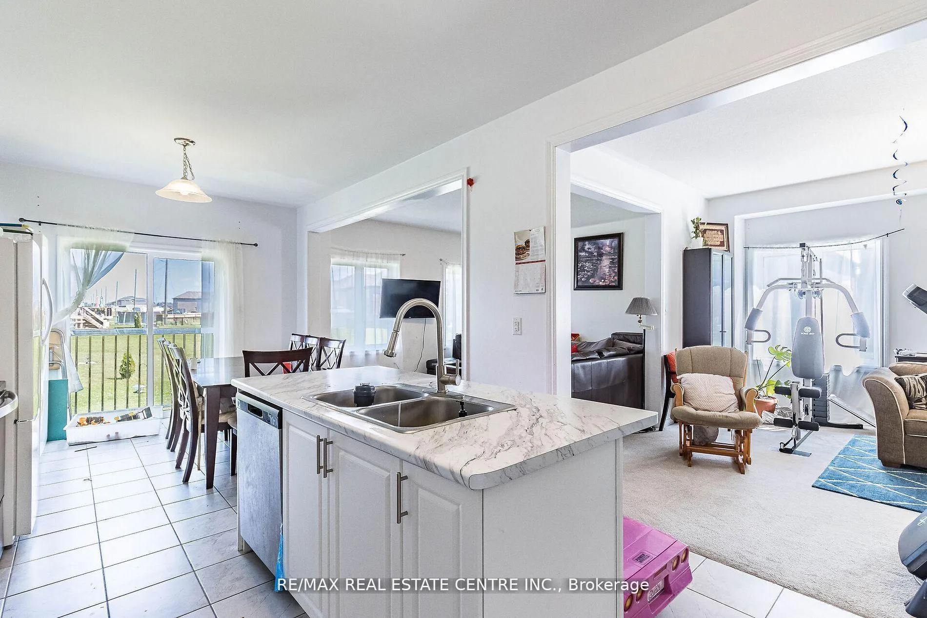 Photo 11 of 206 Werry Avenue, Southgate — HOMEH