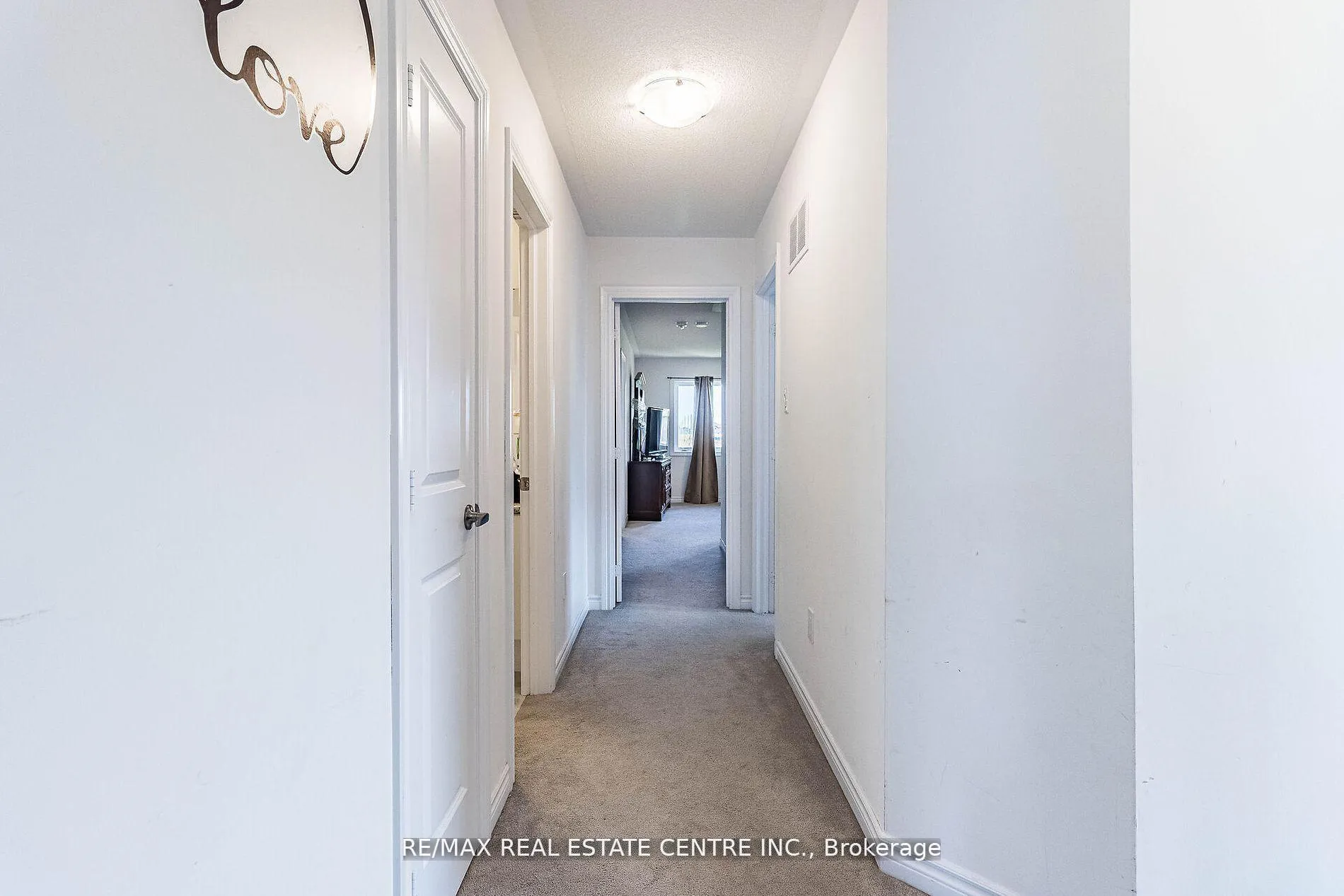 Photo 14 of 206 Werry Avenue, Southgate — HOMEH