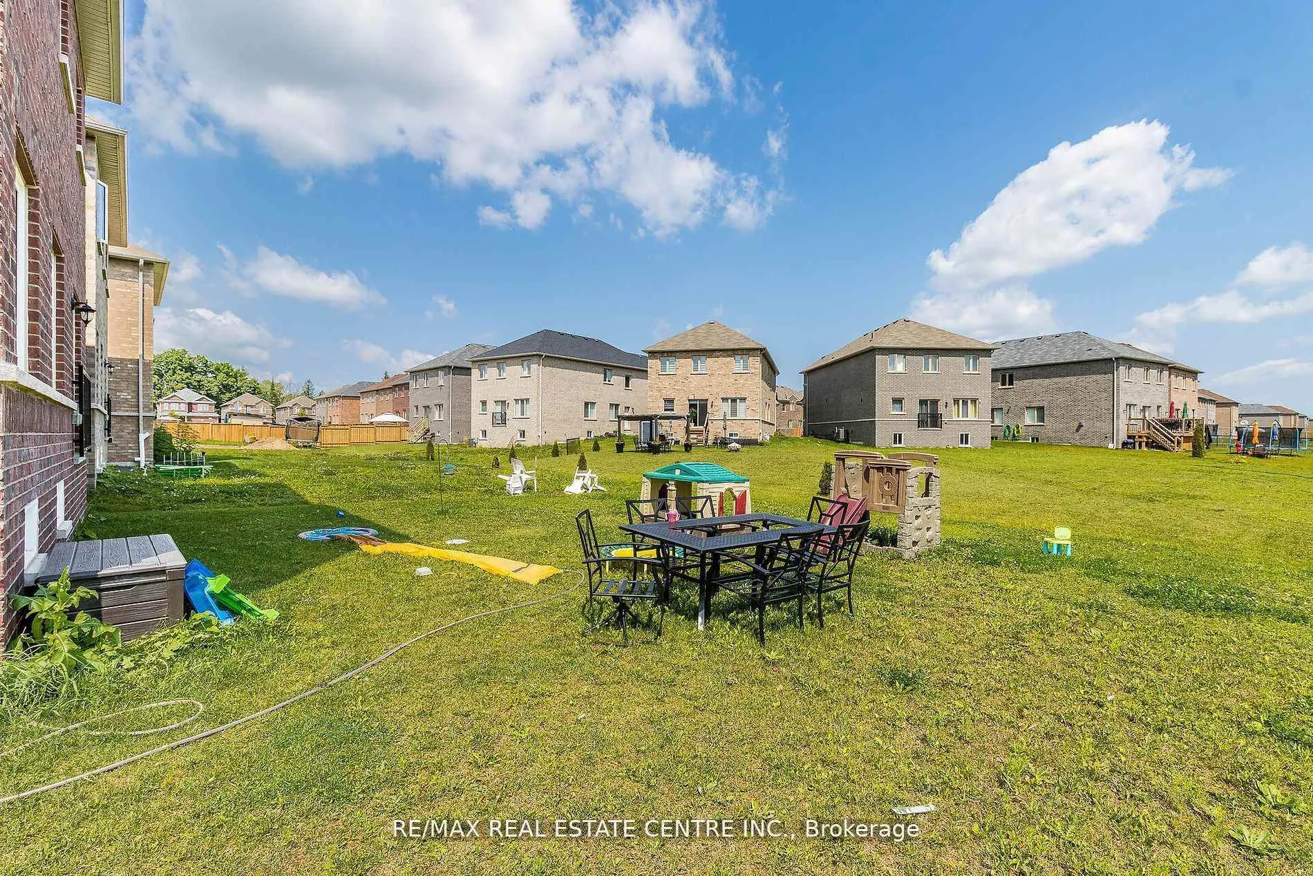 Photo 23 of 206 Werry Avenue, Southgate — HOMEH