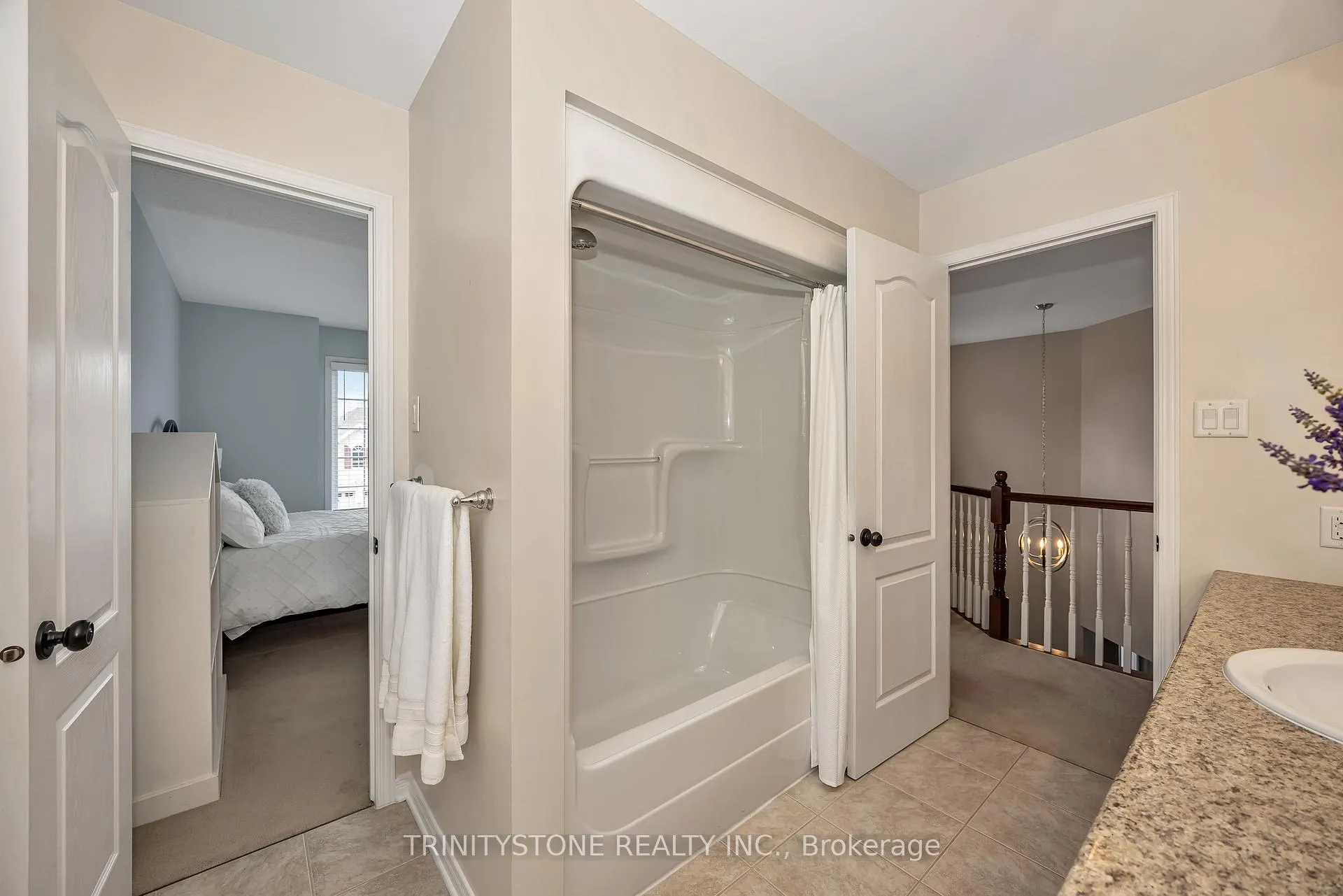 Photo 30 of 502 Dalewood Crescent, Ottawa, Stittsville (South) — HOMEH
