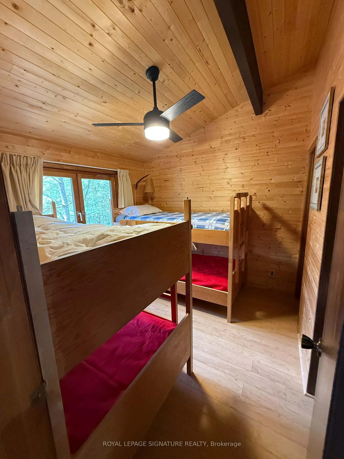 Photo 8 of 1743 North Muldrew Lake Road, Gravenhurst, Wood (Gravenhurst) — HOMEH