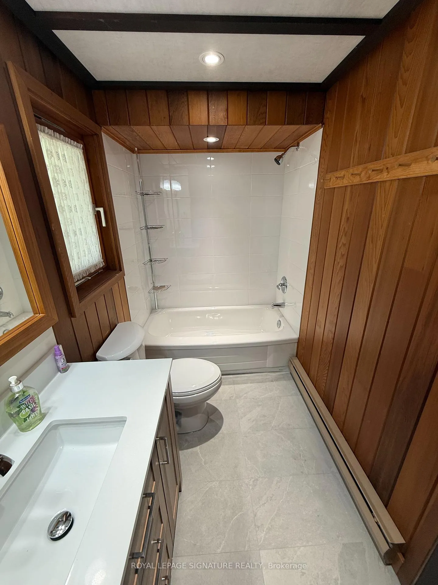 Photo 10 of 1743 North Muldrew Lake Road, Gravenhurst, Wood (Gravenhurst) — HOMEH
