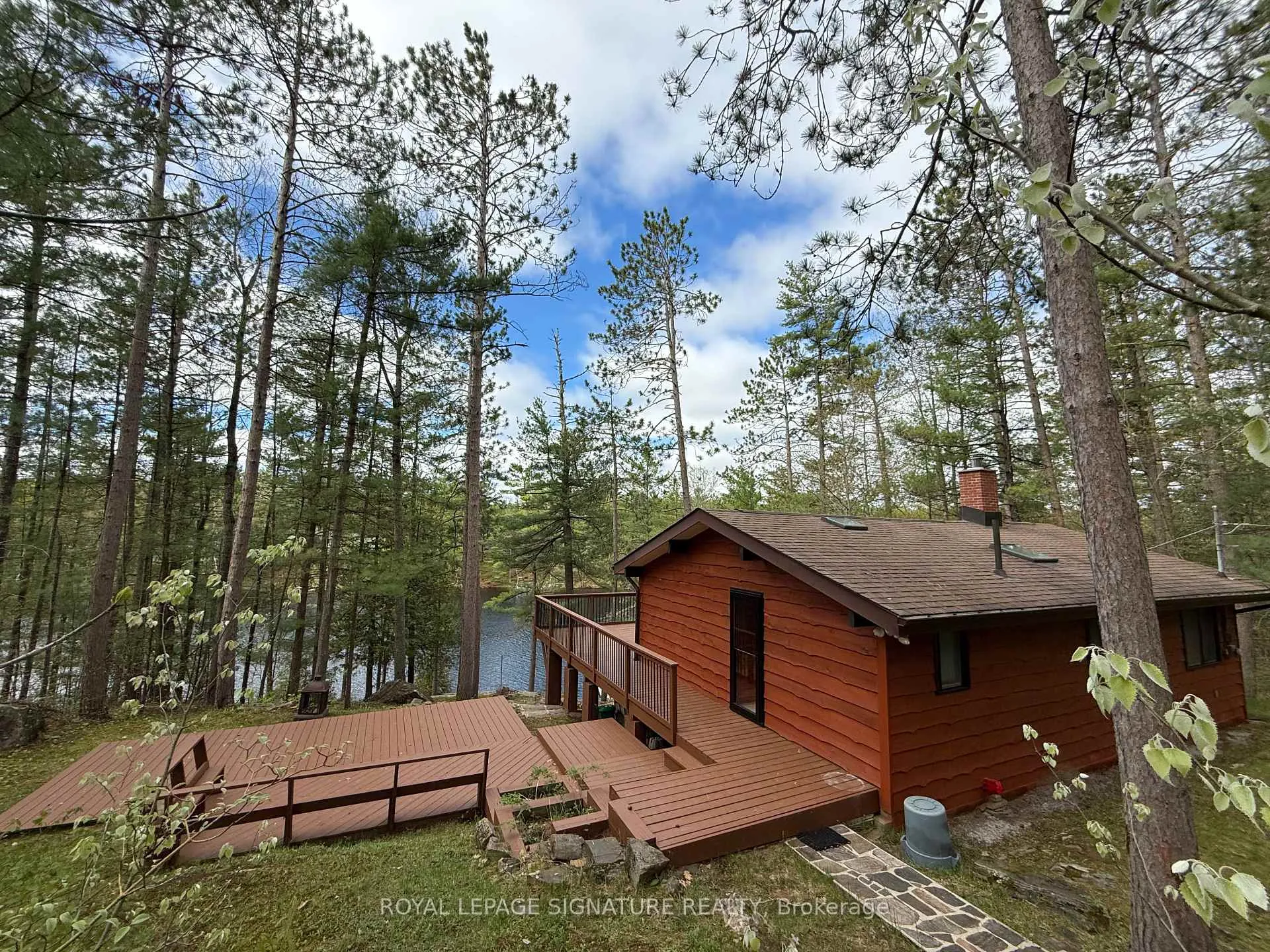 Photo 13 of 1743 North Muldrew Lake Road, Gravenhurst, Wood (Gravenhurst) — HOMEH