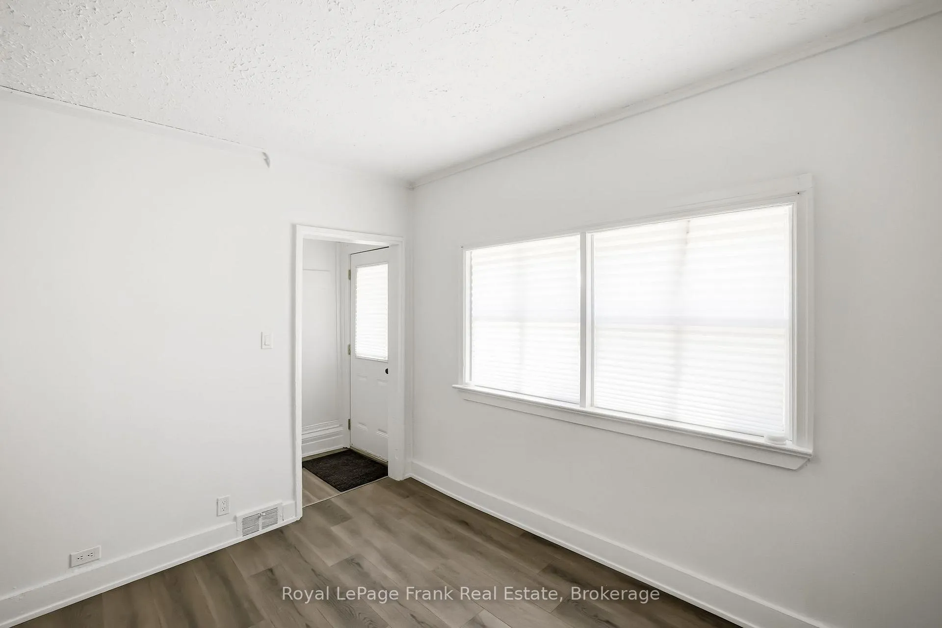 Photo 20 of 36 & 38 Bruce Street, Oshawa, Central — HOMEH