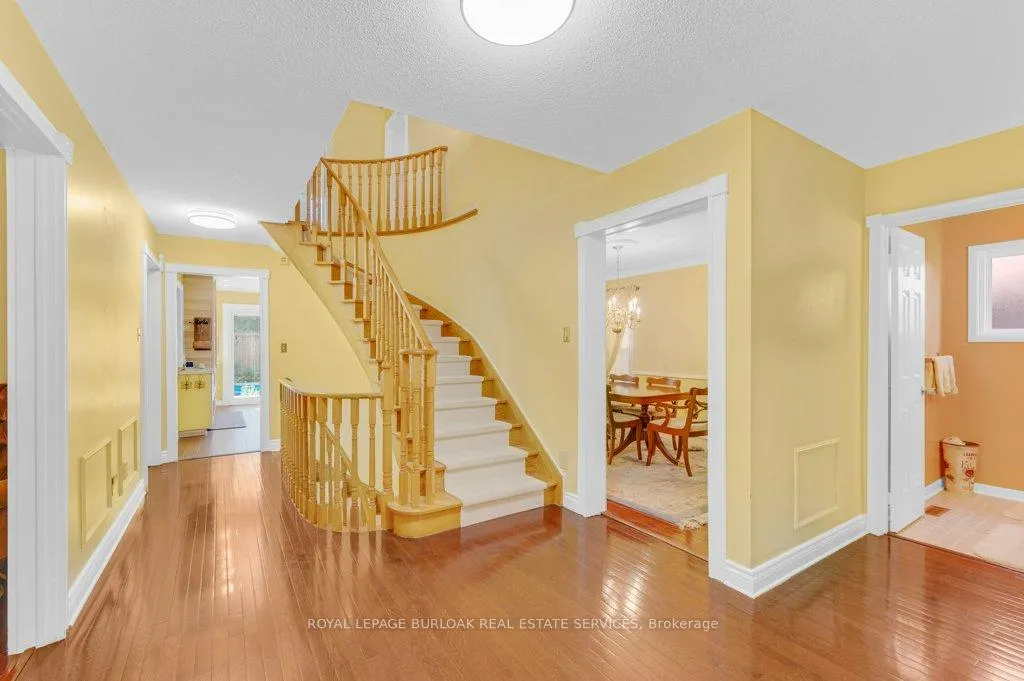 Photo 4 of 4649 The Gallops, Mississauga, Central Erin Mills — HOMEH