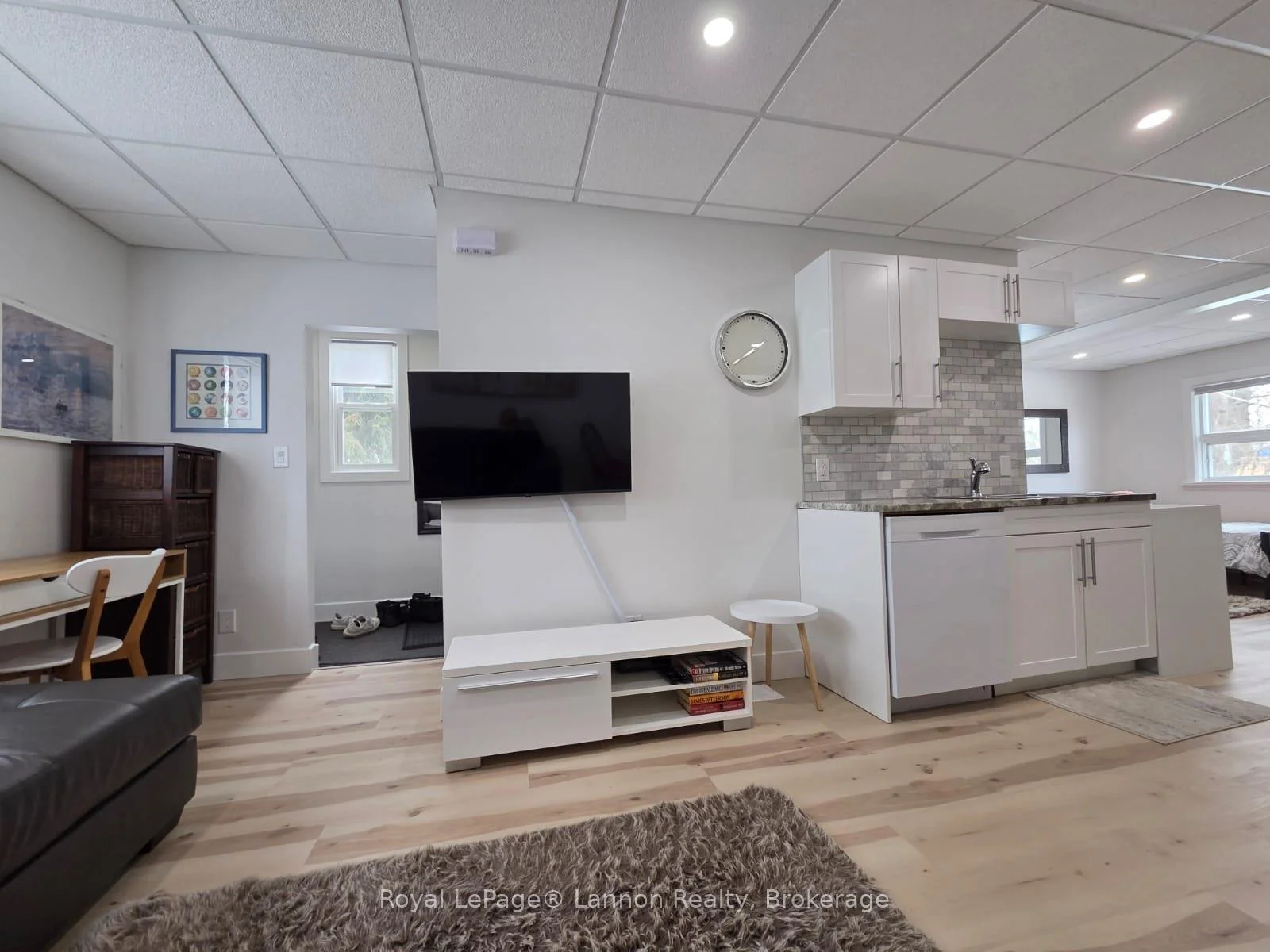 Photo 8 of 84 Machar Ave, Thunder Bay, Court / Cumberland — HOMEH