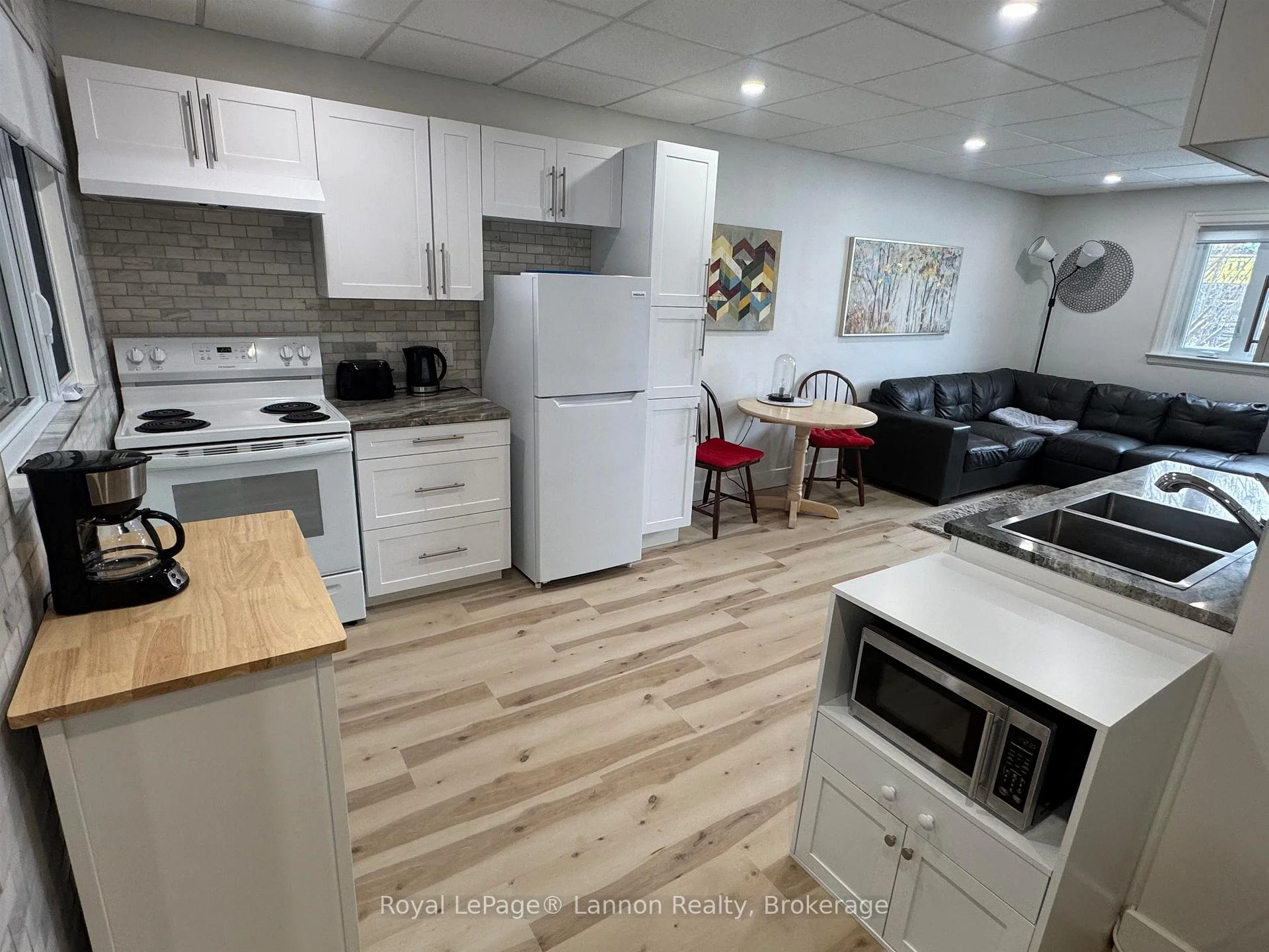 Photo 15 of 84 Machar Ave, Thunder Bay, Court / Cumberland — HOMEH