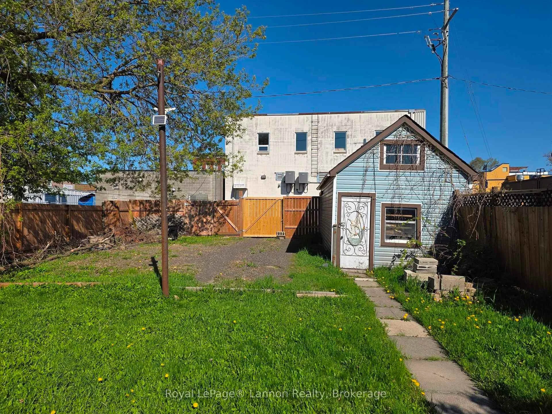 Photo 38 of 84 Machar Ave, Thunder Bay, Court / Cumberland — HOMEH